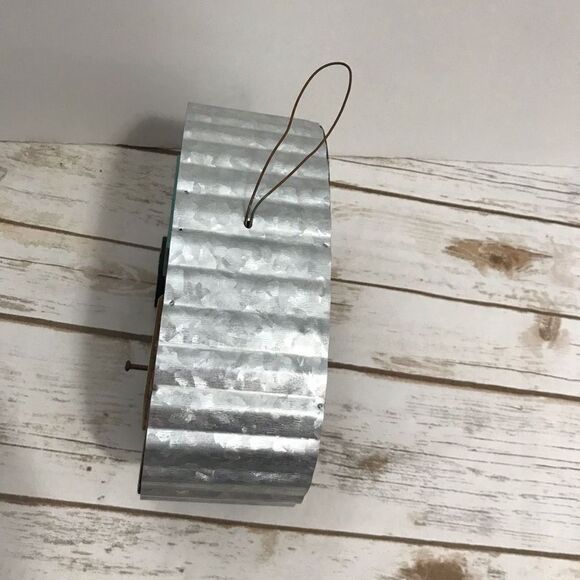 Retro Camper Birdhouse RV Travel Trailer Cactus - Picture 5 of 9